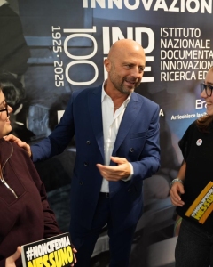 5d958cef-c99a-4c29-acf9-f0f922b66d4c