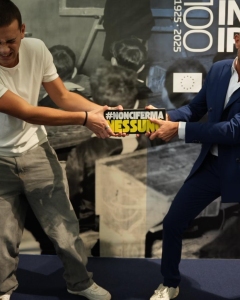 b7691015-e46a-42f6-8f68-cfd56bc932e8