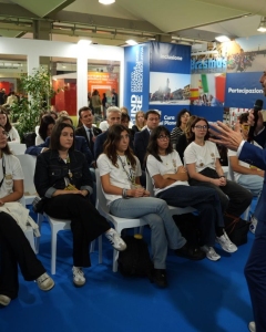 c9035bb4-d025-4e9e-9003-85333ee7905e