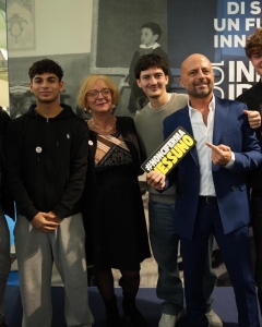 de7dca74-15f1-4413-b117-4c9159622063