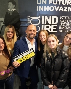 ef66010d-6a5e-41f6-b9db-0f1db5f68640