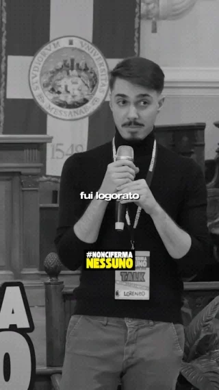 "Colmate i vuoti per non essere mai più soli."

💬 Lorenzo ci racconta la sua storia, fatta di cura, amore e di un vuoto lasciato dal nonno che non c'è più.
Ma anche di come, da quel dolore, è nato qualcosa di profondo. 💛

🎥 Ascoltate. È impossibile non emozionarsi.

#noncifermanessuno #storiecheispirano #università #giovani #ascolto #cura #famiglia #resilienza #nessunoèsolo #emozioni #nonni