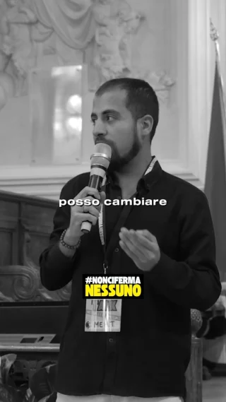 🌍 Mert, oggi studente all’Università di Messina, ci ha raccontato la sua storia.
Viaggi, studio, solitudine. Non è stato facile.
⠀
Ma lui ce l’ha fatta.
Ha superato la timidezza, ha guardato in faccia le sue paure…
e si è spinto oltre.
⠀
Oltre i confini, oltre le insicurezze…
fino a trovare qualcosa di prezioso:
una famiglia. Un senso di appartenenza. 💛
⠀
E tu, cosa aspetti?
Anche tu puoi farcela.
Credici. Spingiti oltre.

#noncifermanessuno #storiedivita #resilienza #studentistranieri #oltrelepaure #messina